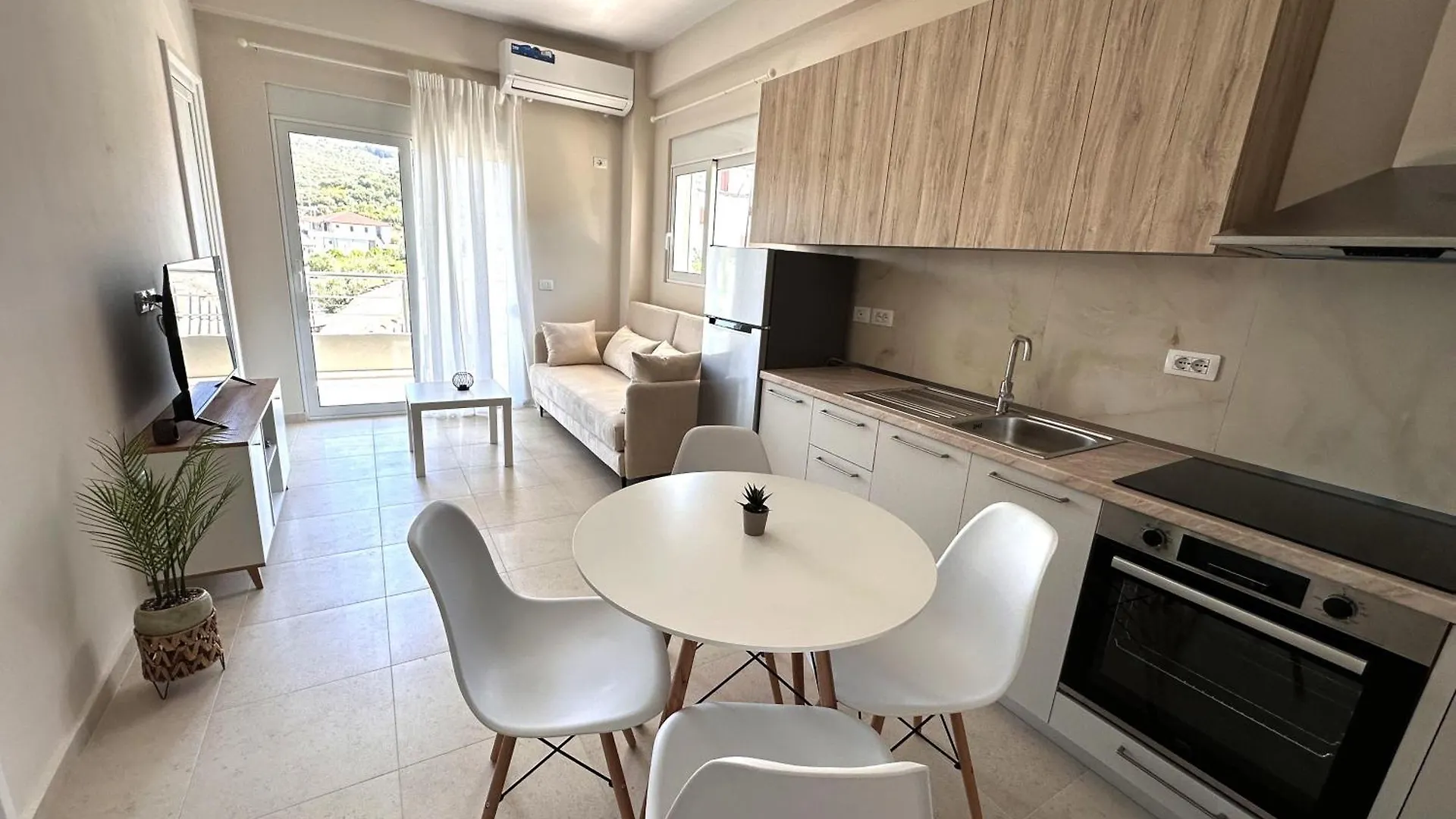Kontakte von Flutura Apartments